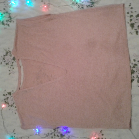 Forever 21 T-Shirt - Picture 2 of 4